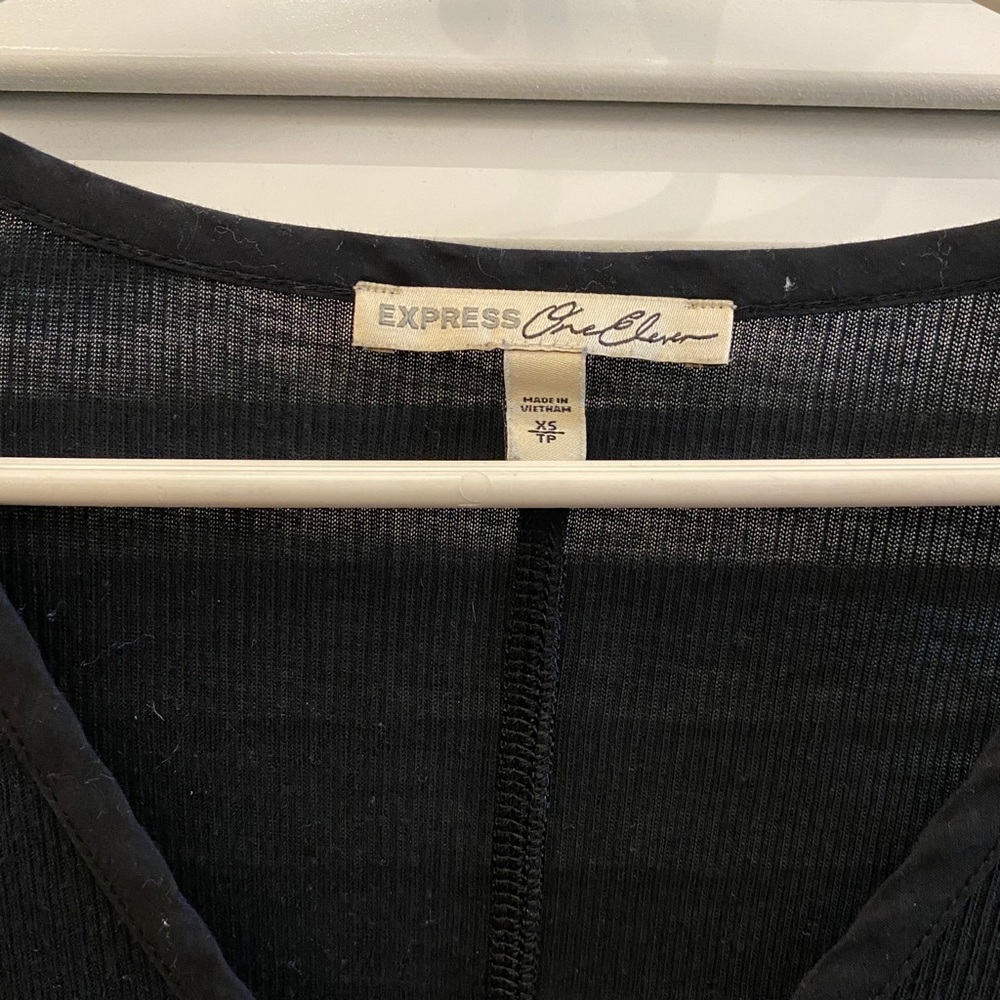 BLACK HENLEY - Picture 3 of 4